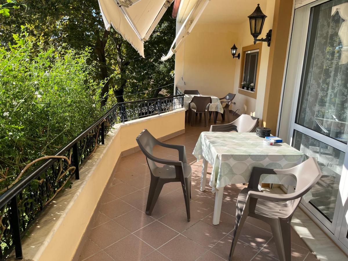 Chita'S House Paralia Vrachou Exterior photo