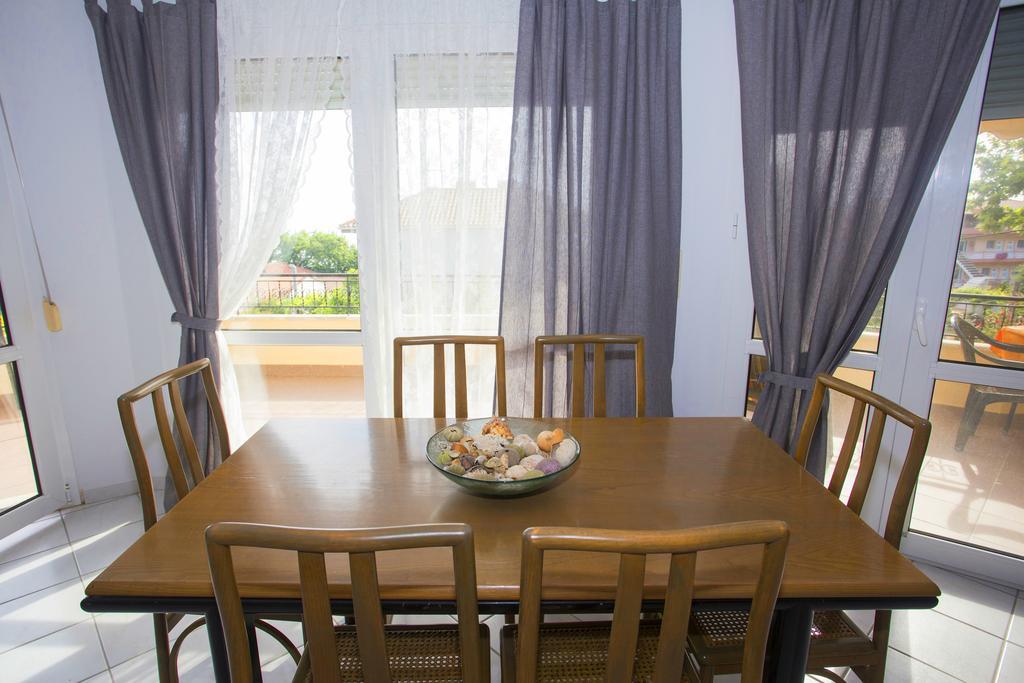 Chita'S House Paralia Vrachou Exterior photo